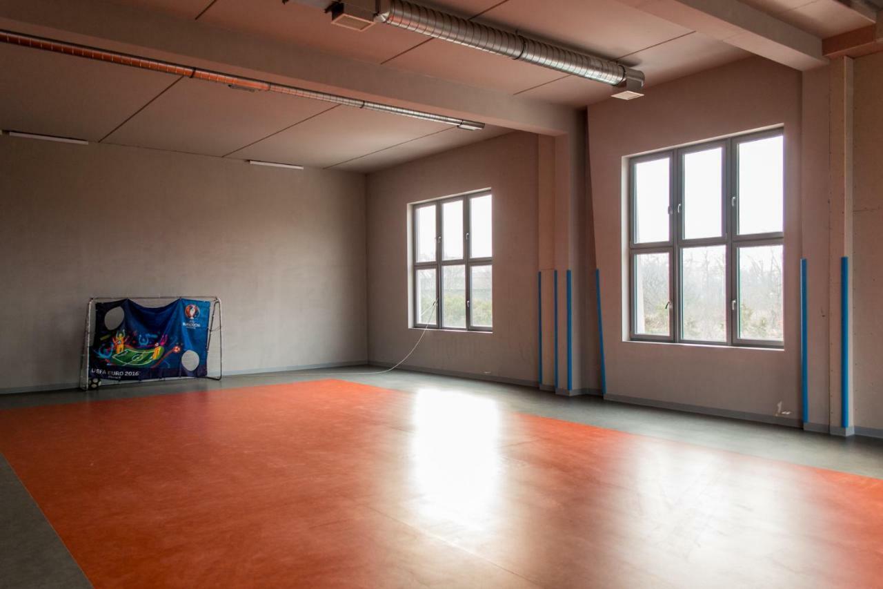 Zyczliwa Centrum Konferencyjno-Sportowe Wroclaw Dış mekan fotoğraf